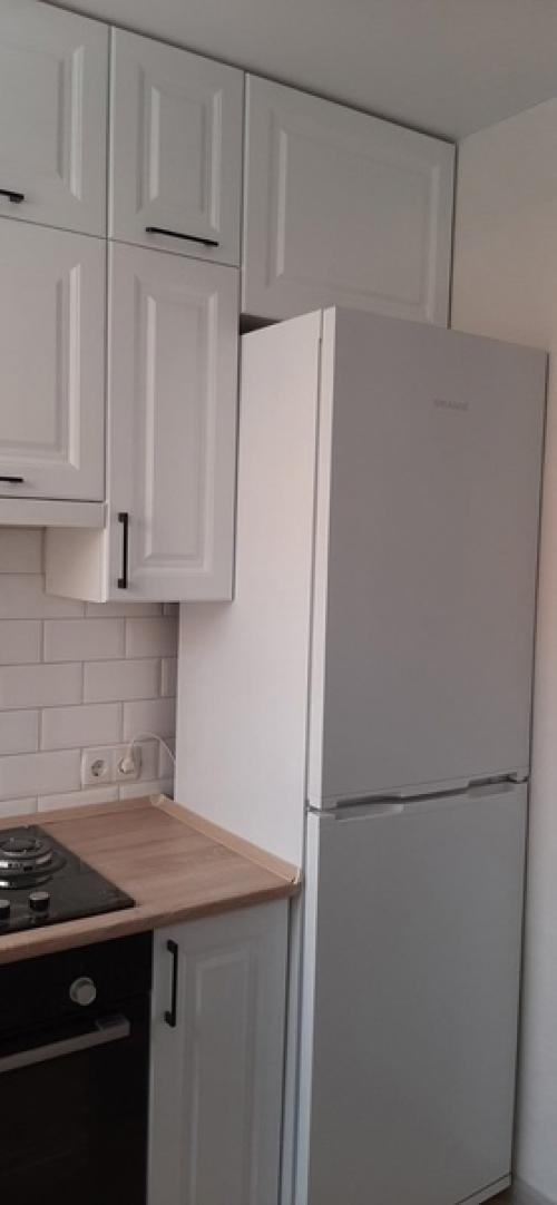 Буквально на днях нам установили кухню. 03