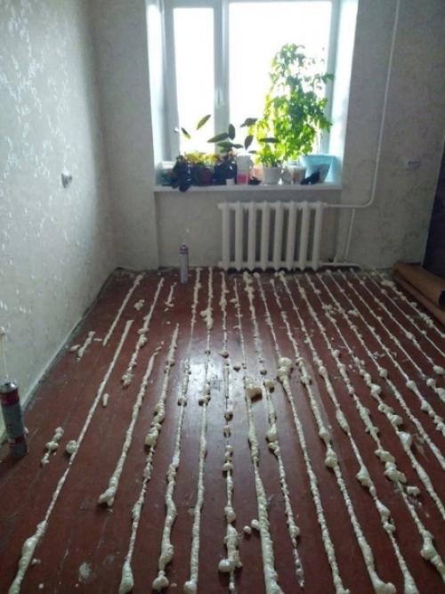 Бюджет был небольшой, но смогли оформить милую и уютную детскую комнату. 01