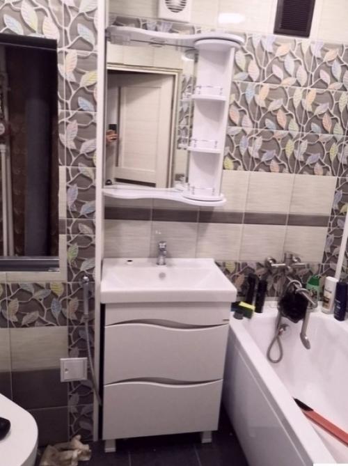 Так получилось, что пришлось в нашей новой квартире заново делать ванную комнату. 05