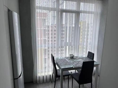 Весь ремонт в квартире был выполнен моим мужем за 14 месяцев. 06