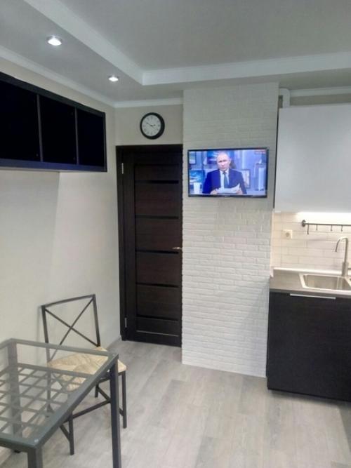 Oтличнoe пpeoбpaжeниe cтapeнькoй кyxни. 03