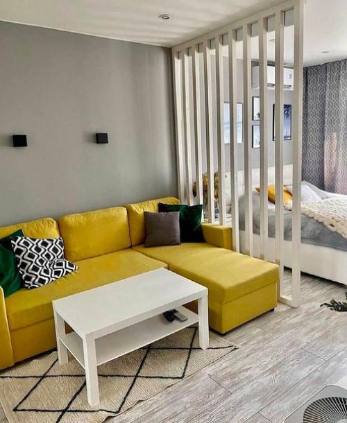 Мы представляем вам интерьер однокомнатной квартиры, который впечатляет своей простотой и красотой. 03