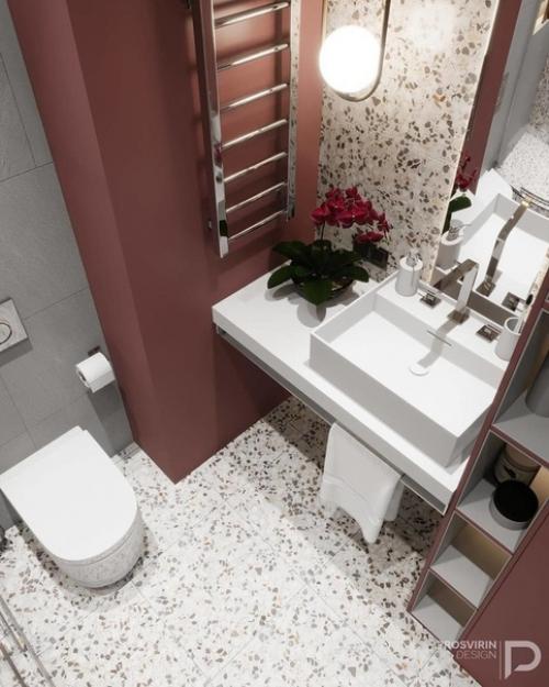 Насыщенная цветовая гамма в дизайне санузла.  