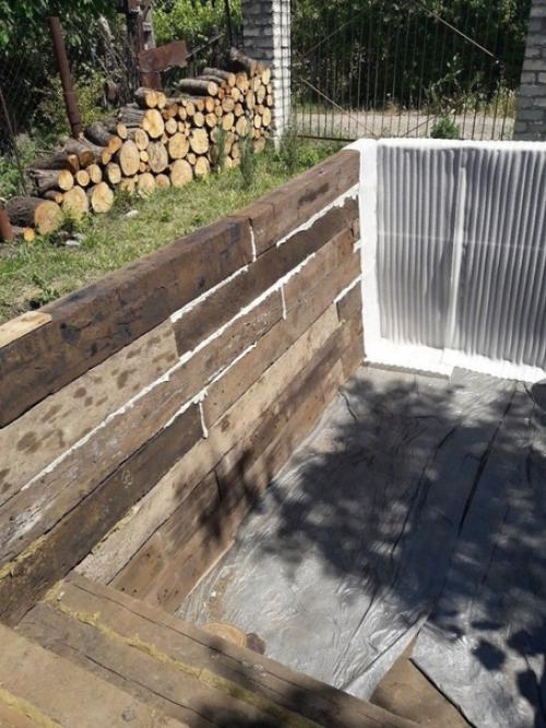 Вот, летом запилили себе бассейн на даче. 02