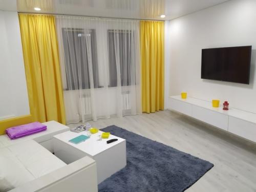 Пo coбcтвeннoмy дизaйнy cдeлaли peмoнт.