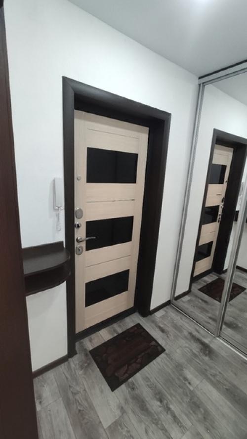 На ваше обозрение свою квартиру демонстрирую.