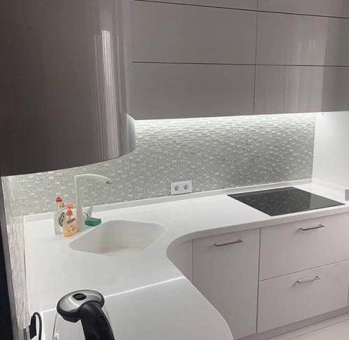 Моя белоснежная новенькая кухня. 06