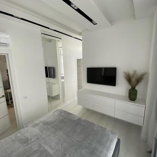 Были озавершены ремонтные работы в двухкомнатной квартире площадью 55 квадратных метров. 09