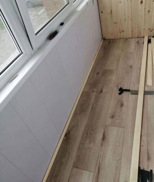 Решили сделать ремонт балкона. 01