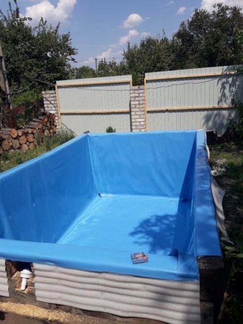 Вот, летом запилили себе бассейн на даче. 04