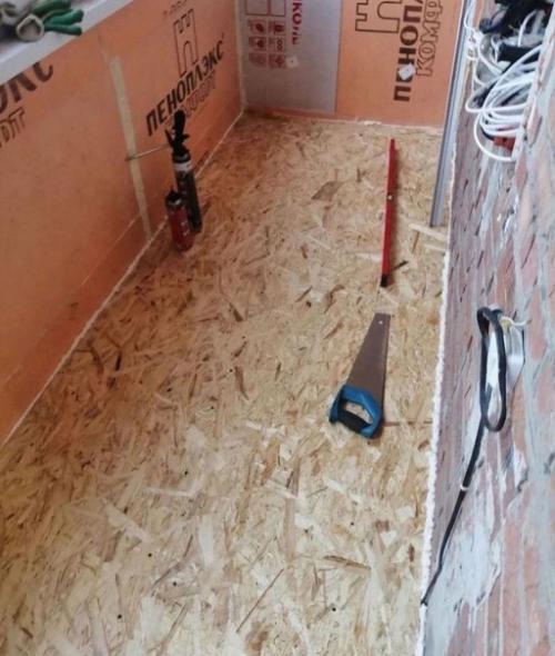 Решили сделать ремонт балкона.