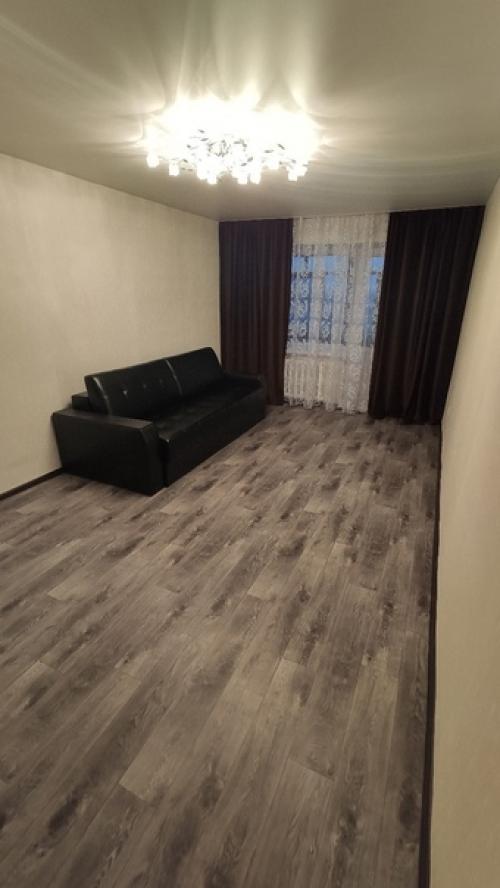 На ваше обозрение свою квартиру демонстрирую. 03