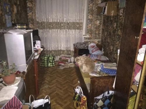 Сделали ремонт в комнате, которую мы переделали в полноценную спальню.