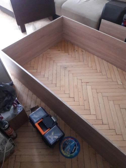 Супруга поставила задачу, чтобы я сделал в дом шкаф для хранения заготовок и прочих мелочей.