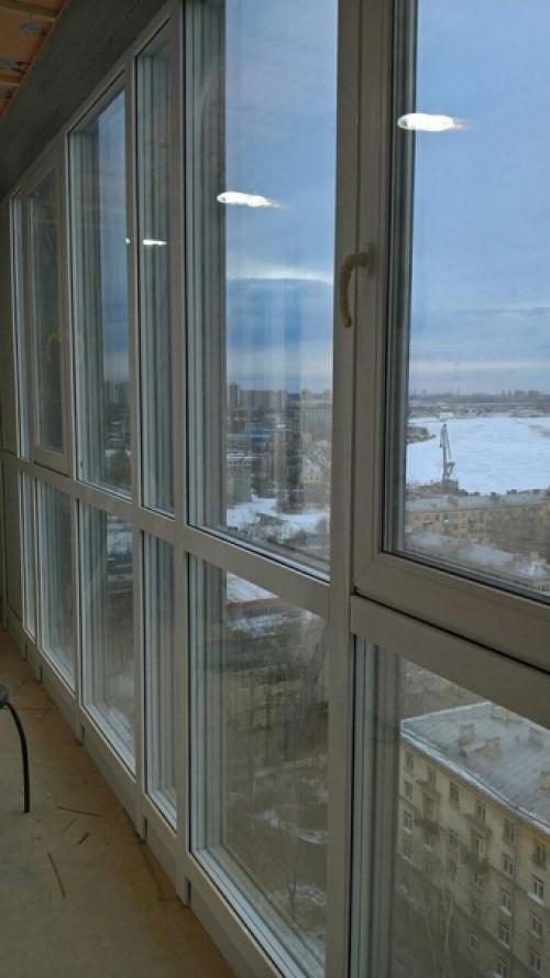 Настала зима и мы решили, что пора бы и утеплить балкончик. 04