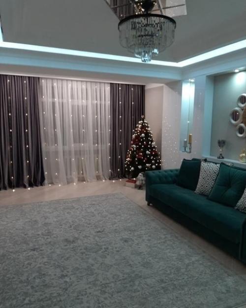 Наш новый ремонт в квартире, уже даже украсили квартиру к новому году и ёлочку поставили.