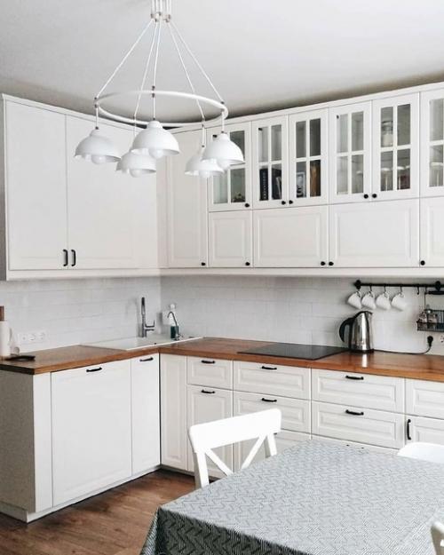 Превратили свою кухню в стильный, светлый уголок. 03