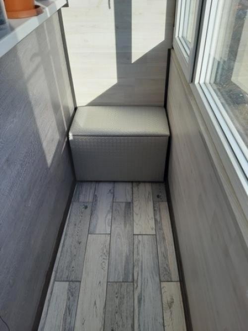 Вот наш простенький ремонт на балконе.