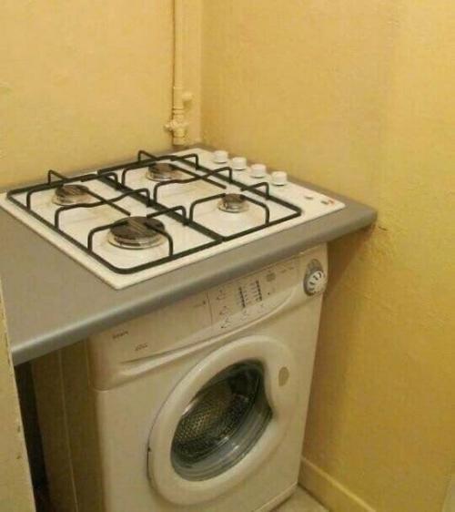 Ну если не куда впихнуть стиралку, что теперь поделаешь. 01