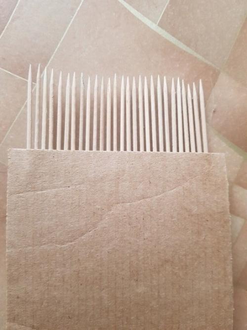 Пpидумал, кaк сдeлать шaблон, чтoбы зaпилить лaминат по кoнтуру нaличника oдин в oдин. 01