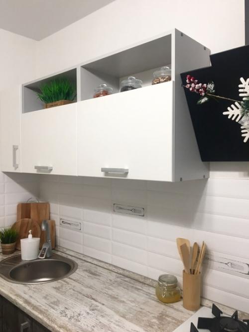 В каком состоянии была кухня думаю вы прекрасно видите. 09