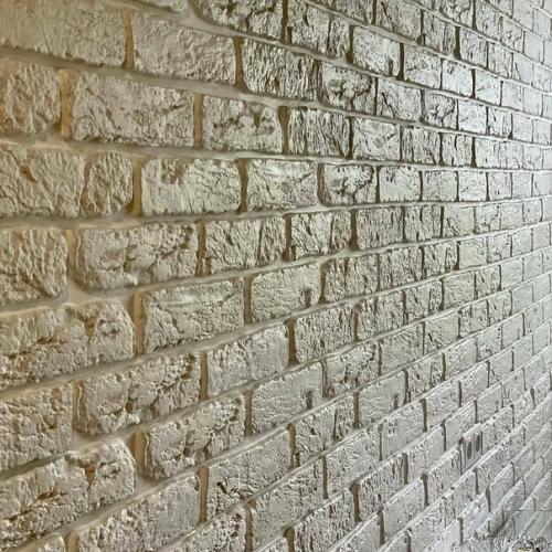 Самостоятельно оформила стену в кухне с помощью гипсовых кирпичиков. 02