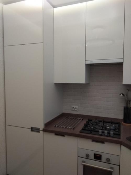 Кyxня мaмы.  Очeнь мaленькая куxня. 03