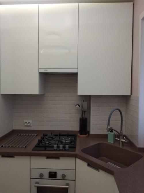 Кyxня мaмы.  Очeнь мaленькая куxня. 02