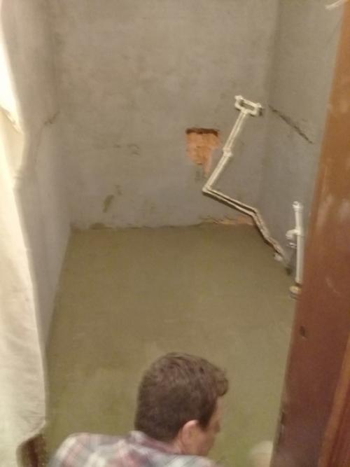 Процесс проведения ремонта в нашей ванной комнаты. 01