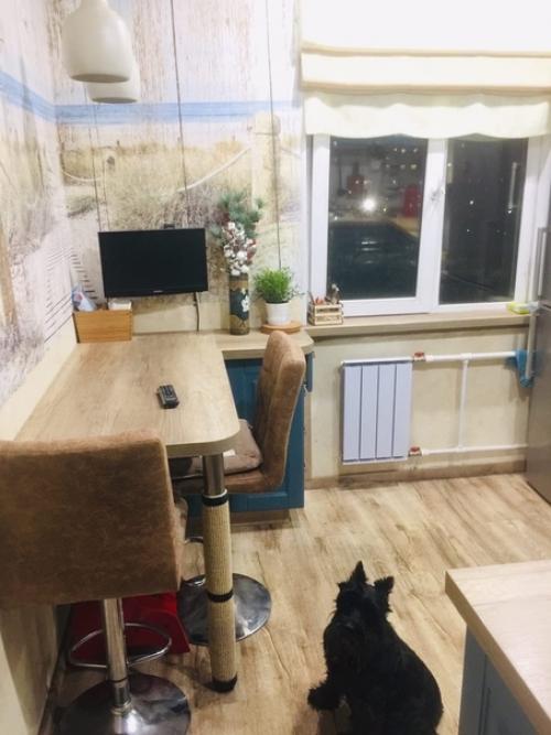 У меня не очень большая кухня (8, 5 м), но мне кажется, что это пространство я использовала на 100%. 05