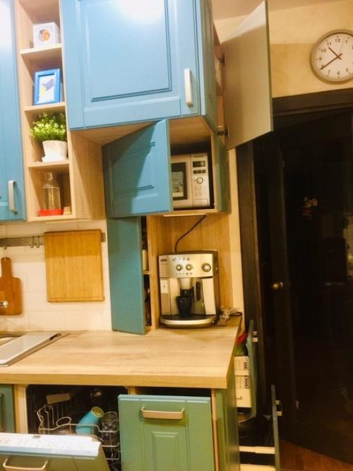 У меня не очень большая кухня (8, 5 м), но мне кажется, что это пространство я использовала на 100%. 09