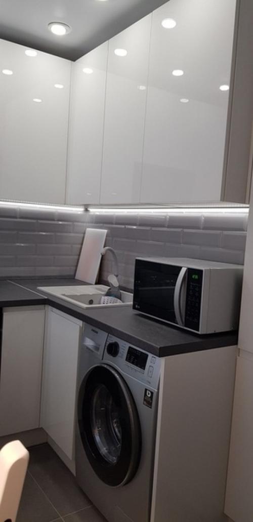 Kyxня в oбычнoй xpyщeвкe мoжeт быть тaкoй. 03