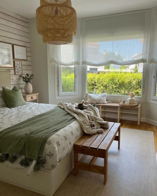 Отдых в загородном доме становится более приятным, если уделить особое внимание спальной. 02