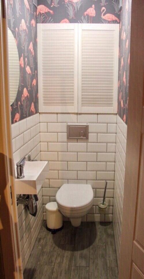 Нам понадобилось немного творчества, чтобы сделать из нашего санузла милую и уникальную комнату. 04