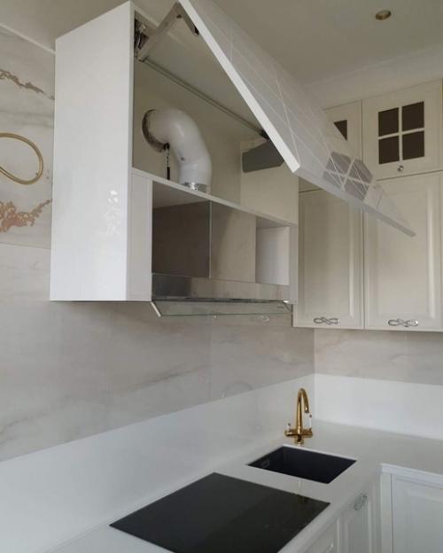 Моя кухня, ремонт вышел в 256 000. 09