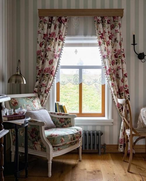 Выбранный стиль оформления квартиры поражает своей красотой. 04