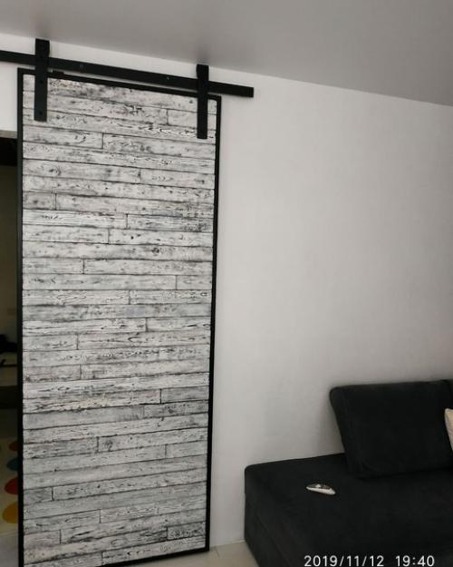 Двери - купе отлично подойдут для тех, у кого мало места. 01