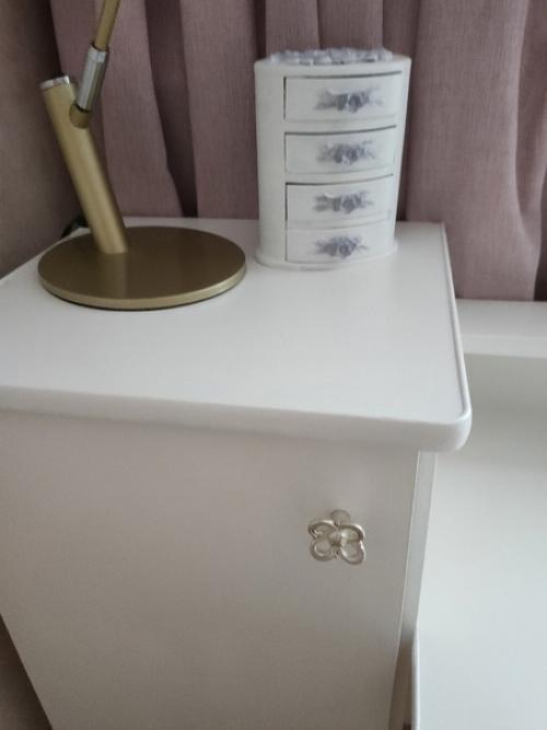 Со временем он потерял свою первоначальную красоту и стал выглядеть уставшим и устаревшим. 06