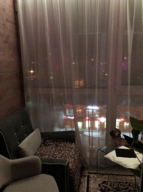 Вот такую небольшую, но весьма уютную лоджию мы сделали у себя в новостройке. 06