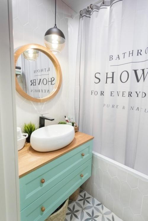 Хочу показать вам результаты моих трудов над ремонтом в ванной комнате. 01