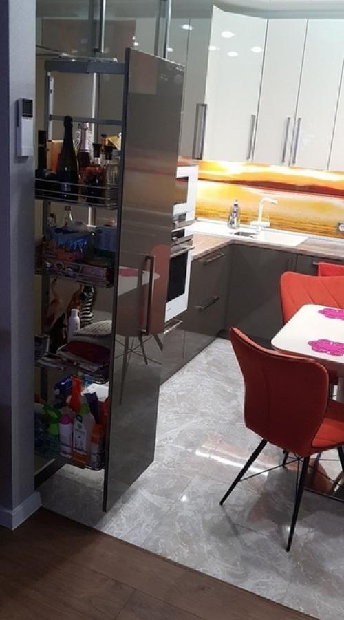 Наш ремонт практически с самого начала. 02