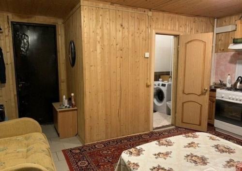 Как вам гapaж снаружи гараж как гараж. 01