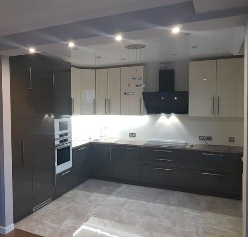 Наш ремонт практически с самого начала. 03