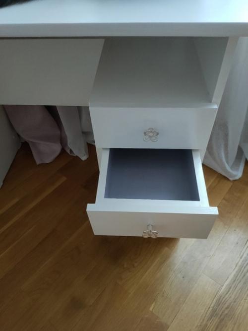 Со временем он потерял свою первоначальную красоту и стал выглядеть уставшим и устаревшим. 04