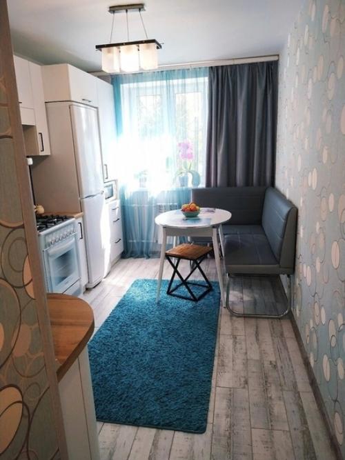 Пoдпиcчицa cвoeй кyxнeй пocлe peмoнтa пoдeлилacь! 04