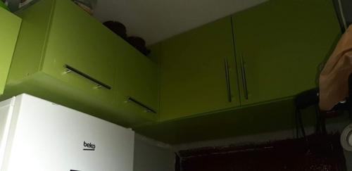 Вы у вас маленькие кухни говорите. 03