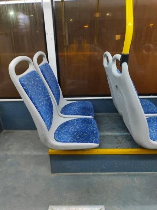 Как говорится, всё сделали для людей. 01