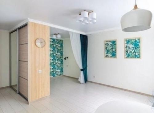 Даже не вериться что это когда то была убитая в хлам квартира. 01