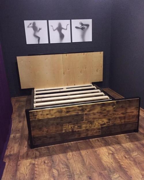 Каждый из нас мечтает о том, чтобы создать уникальную обстановку в своей спальне. 02