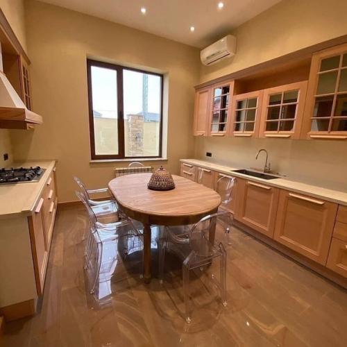 Наше решение было принято - жить в собственном доме значительно лучше, чем в квартире. 03